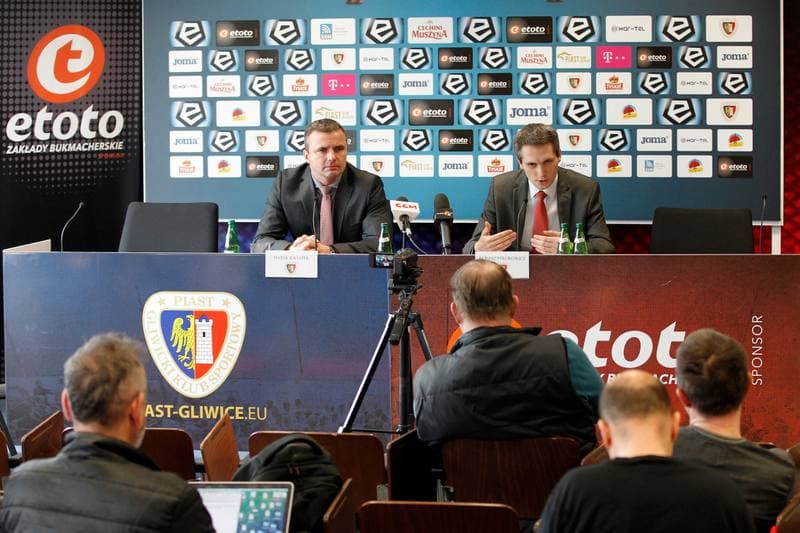 Football. Piast Gliwice. Press Conference. 21.03.2017