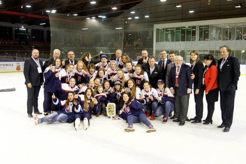 Ice Hockey. Women's World Championship. China - Poland. 14.04.2017