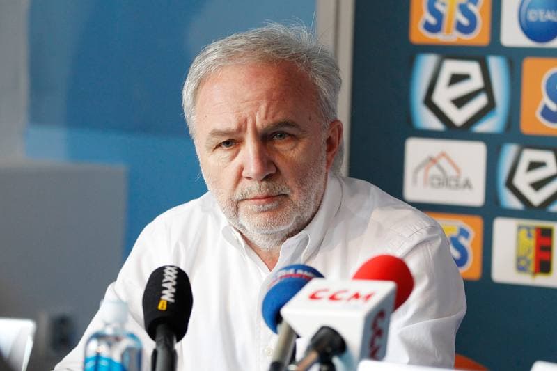 Football. Ruch Chorzow. Press Conference. 24.04.2017