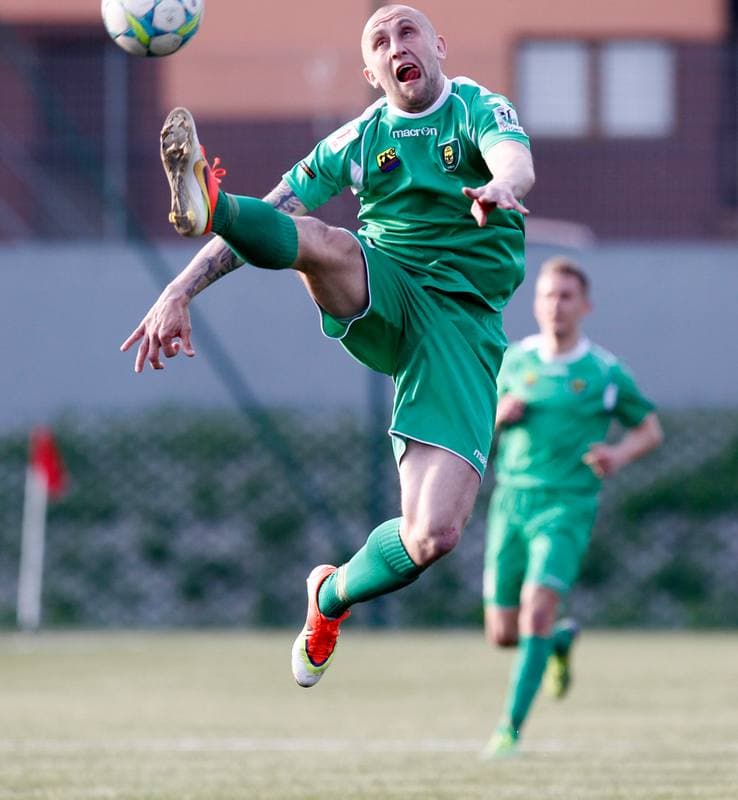 Football. IV Liga. GKS II Katowice - Drzewiarz Jasienica. 07.04.2014