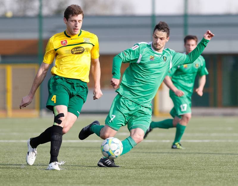 Football. IV Liga. GKS II Katowice - Drzewiarz Jasienica. 07.04.2014