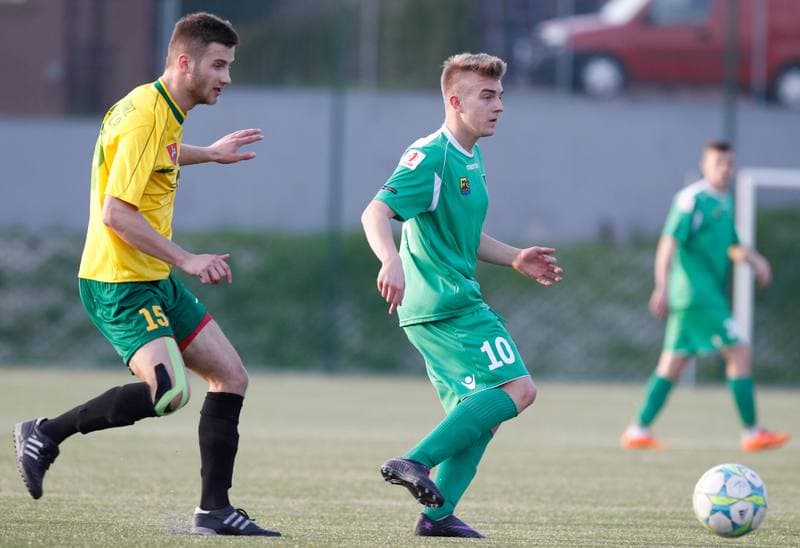 Football. IV Liga. GKS II Katowice - Drzewiarz Jasienica. 07.04.2014