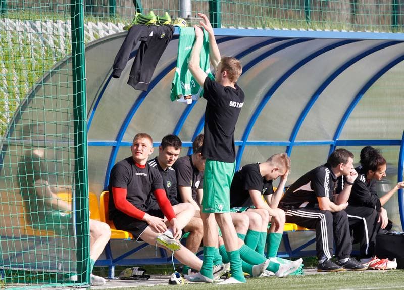 Football. IV Liga. GKS II Katowice - Drzewiarz Jasienica. 07.04.2014