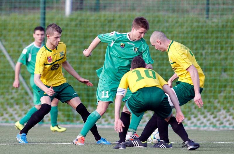 Football. IV Liga. GKS II Katowice - Drzewiarz Jasienica. 07.04.2014