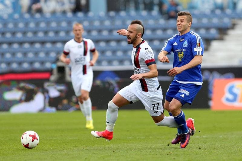 Football. Lotto Ekstraklasa. Ruch Chorzow - Pogon Szczecin. 15.04.2017