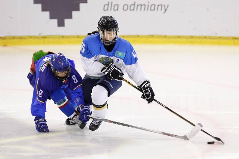Ice Hockey. Women's World Championship. Kazakhstan - Italy. 14.04.2017