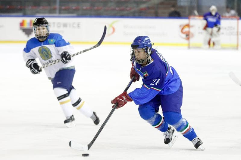 Ice Hockey. Women's World Championship. Kazakhstan - Italy. 14.04.2017