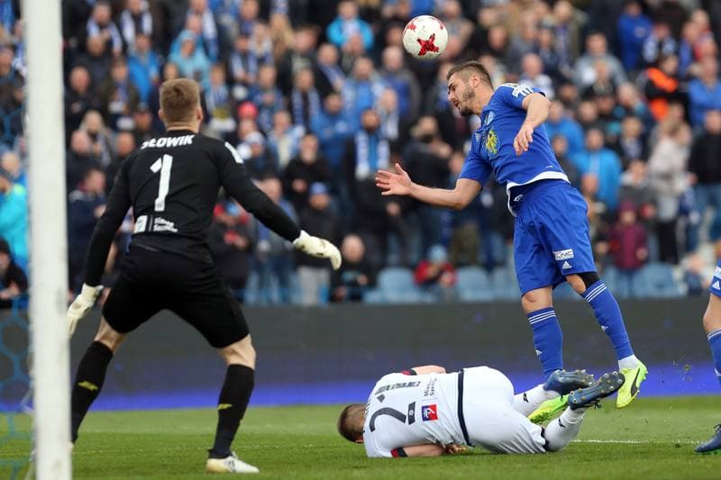 Football. Lotto Ekstraklasa. Ruch Chorzow - Pogon Szczecin. 15.04.2017