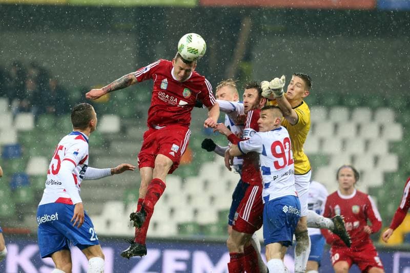 Football. Nice I Liga. Podbeskidzie Bielsko-Biala - Miedz Legnica. 28.04.2017