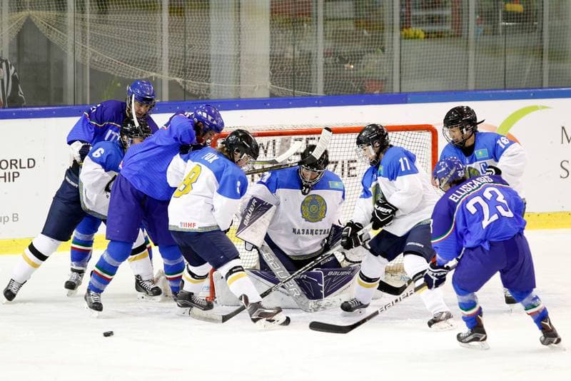 Ice Hockey. Women's World Championship. Kazakhstan - Italy. 14.04.2017