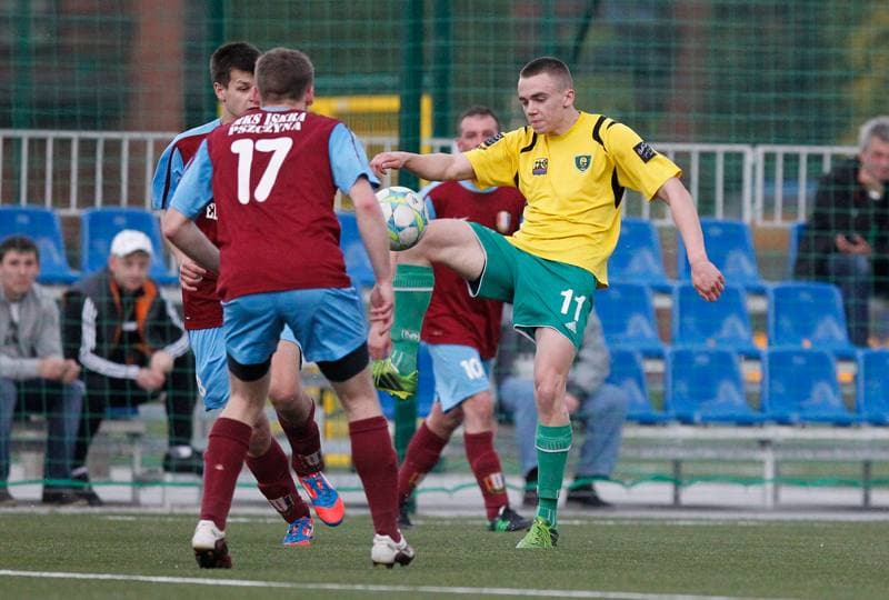 Football. IV Liga. GKS II Katowice - Iskra Pszczyna. 18.04.2014