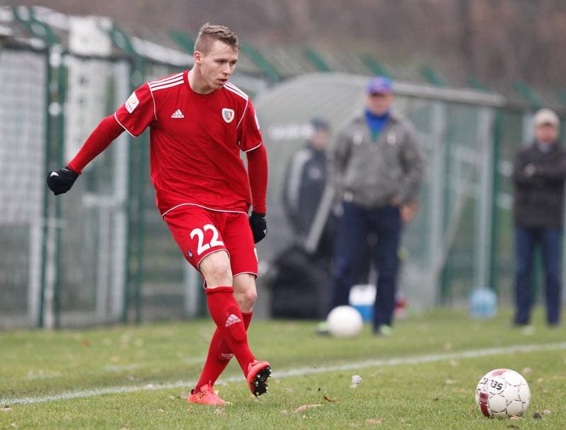 Football. III Liga Opolsko Slaska. Grunwald Ruda Slaska - Piast II Gliwice. 15.11.2014