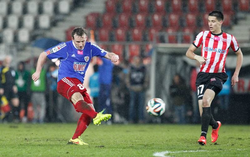 Football. T-Mobile Ekstraklasa. Cracovia Krakow - Piast Gliwice. 13.03.2015