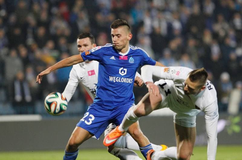 Football. T-Mobile Ekstraklasa. Ruch Chorzow - Pogon Szczecin. 06.03.2015