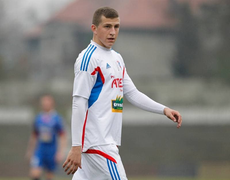 Football. III Liga Opolsko - Slaska. Gornik II Zabrze - Podbeskidzie II Bielsko Biala. 14.11.2014