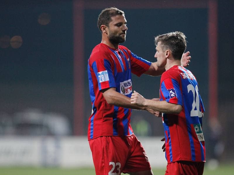 Football. III Liga Opolsko - Slaska. Polonia Bytom - Polonia Laziska Gorne. 11.11.2014