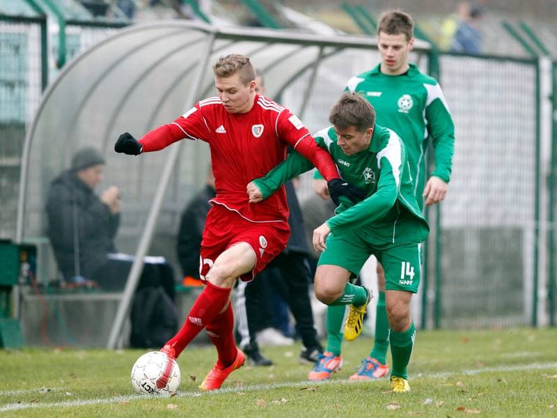 Football. III Liga Opolsko Slaska. Grunwald Ruda Slaska - Piast II Gliwice. 15.11.2014