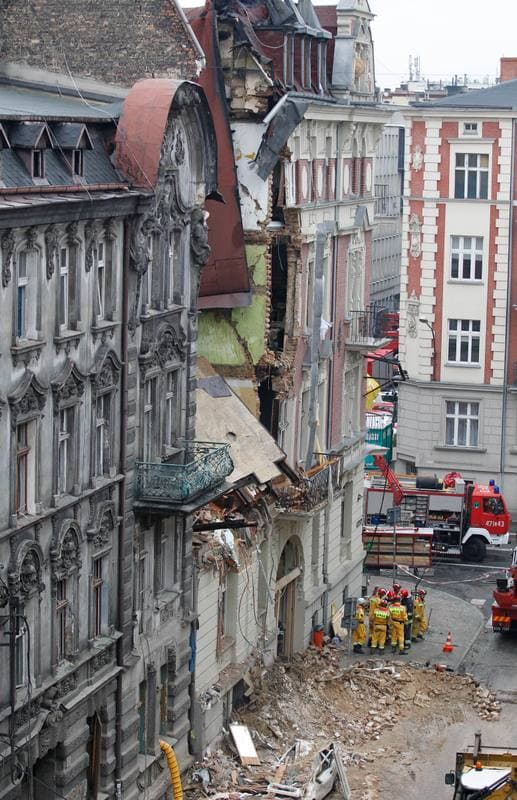 Demolition of Tenement House at Chopin Street Destroyed by Gas Explosion. Katowice. 23.10.2014
