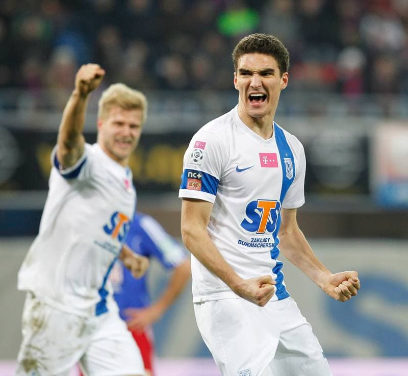 Football. T-Mobile Ekstraklasa. Piast Gliwice - Lech Poznan. 23.11.2014