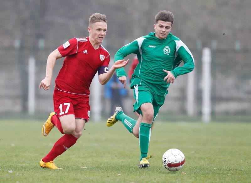 Football. III Liga Opolsko Slaska. Grunwald Ruda Slaska - Piast II Gliwice. 15.11.2014