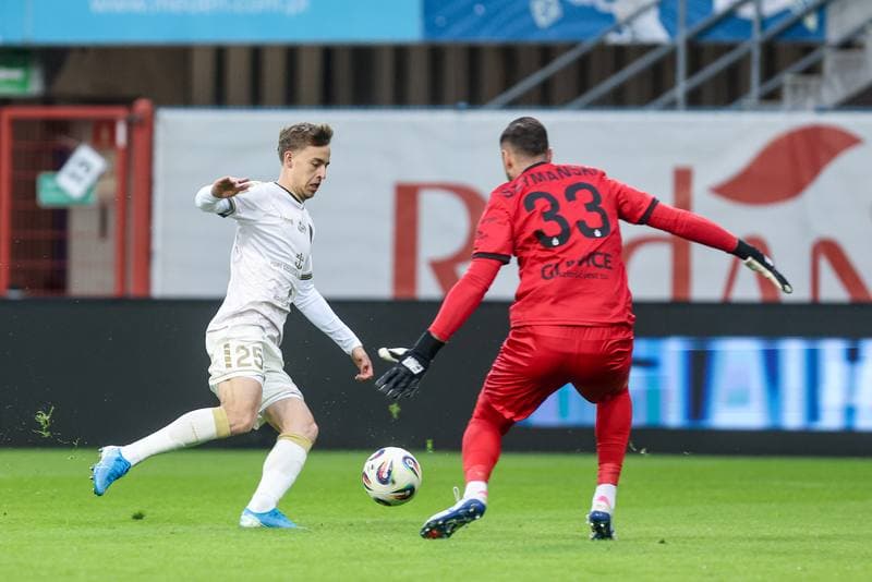 Football. PKO BP Ekstraklasa. Piast Gliwice - Pogon Szczecin. 13.04.2026