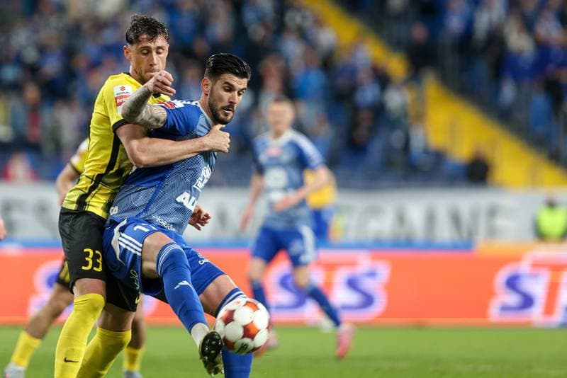 Football. Betclic I liga. Ruch Chorzow - Wieczysta Krakow. 11.04.2026