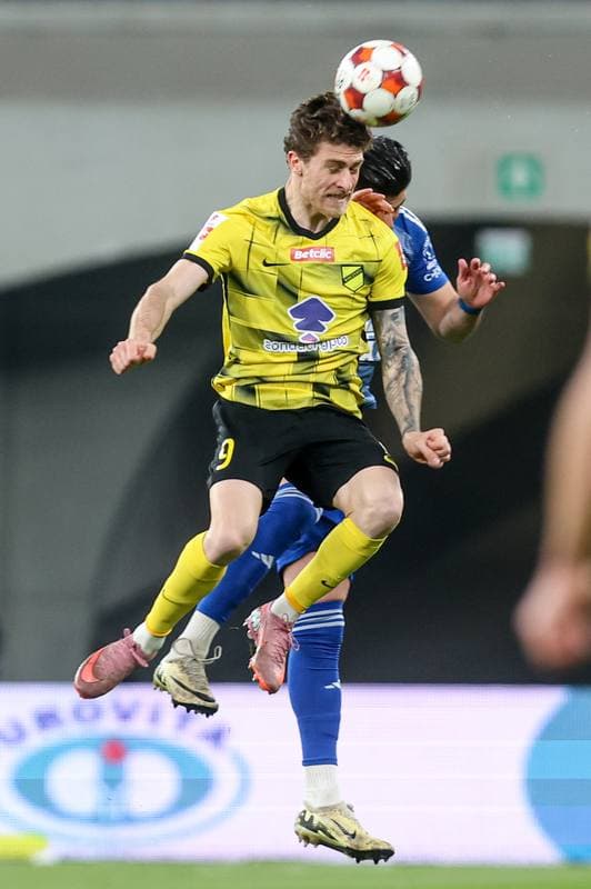 Football. Betclic I liga. Ruch Chorzow - Wieczysta Krakow. 11.04.2026