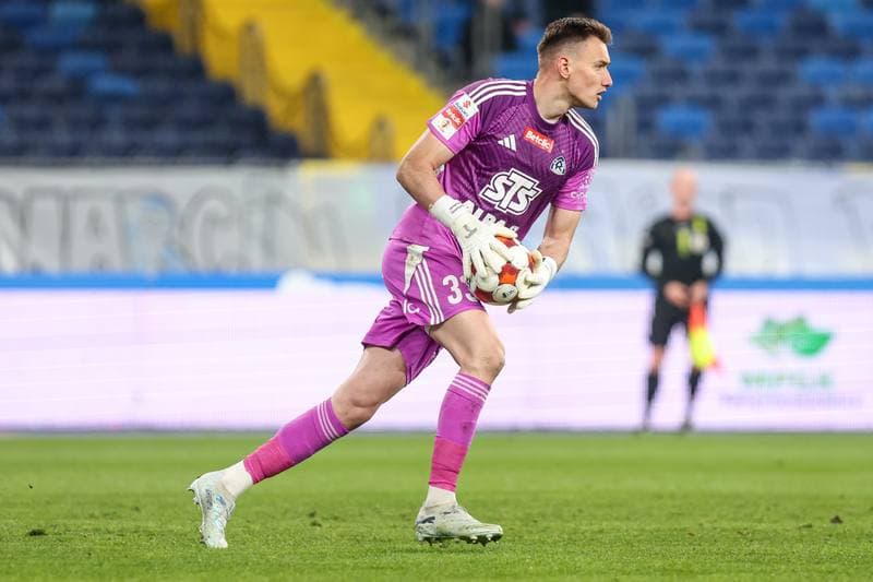 Football. Betclic I liga. Ruch Chorzow - Wieczysta Krakow. 11.04.2026