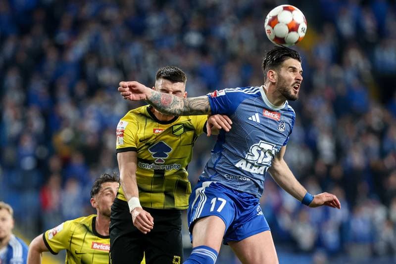 Football. Betclic I liga. Ruch Chorzow - Wieczysta Krakow. 11.04.2026