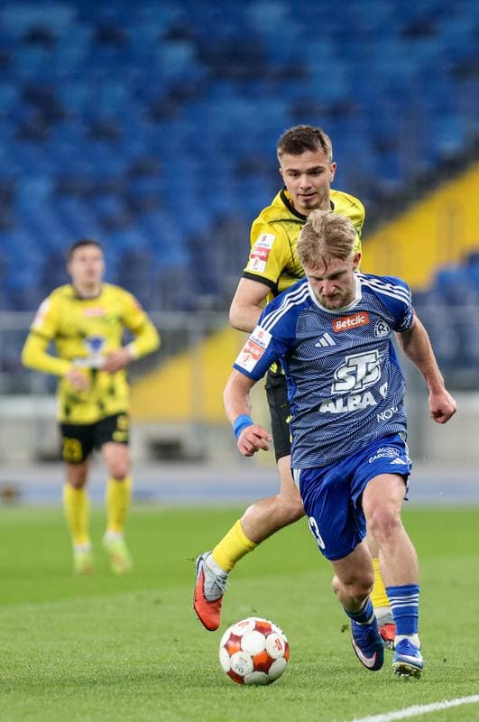 Football. Betclic I liga. Ruch Chorzow - Wieczysta Krakow. 11.04.2026