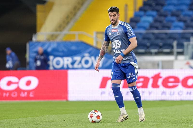 Football. Betclic I liga. Ruch Chorzow - Wieczysta Krakow. 11.04.2026