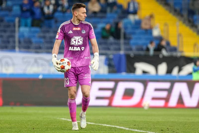 Football. Betclic I liga. Ruch Chorzow - Wieczysta Krakow. 11.04.2026