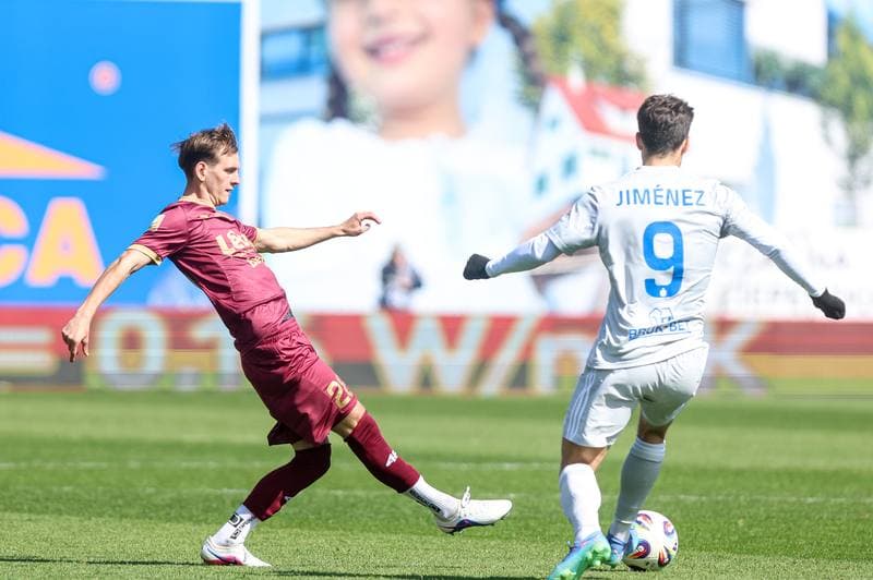 Football. PKO BP Ekstraklasa. Bruk-Bet Termalica Nieciecza - Piast Gliwice. 06.04.2026