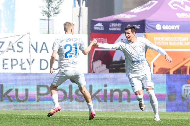 Football. PKO BP Ekstraklasa. Bruk-Bet Termalica Nieciecza - Piast Gliwice. 06.04.2026