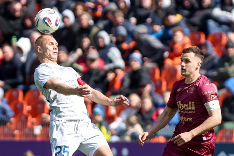 Football. PKO BP Ekstraklasa. Bruk-Bet Termalica Nieciecza - Piast Gliwice. 06.04.2026