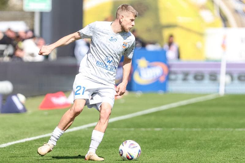 Football. PKO BP Ekstraklasa. Bruk-Bet Termalica Nieciecza - Piast Gliwice. 06.04.2026