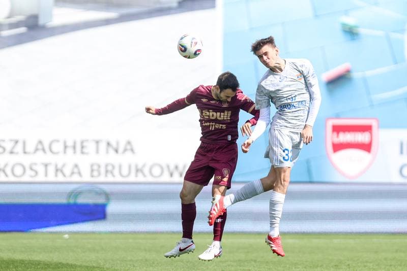 Football. PKO BP Ekstraklasa. Bruk-Bet Termalica Nieciecza - Piast Gliwice. 06.04.2026