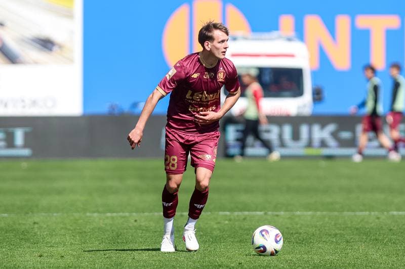 Football. PKO BP Ekstraklasa. Bruk-Bet Termalica Nieciecza - Piast Gliwice. 06.04.2026