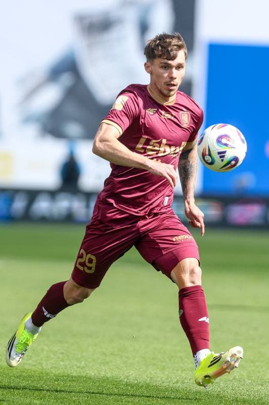 Football. PKO BP Ekstraklasa. Bruk-Bet Termalica Nieciecza - Piast Gliwice. 06.04.2026