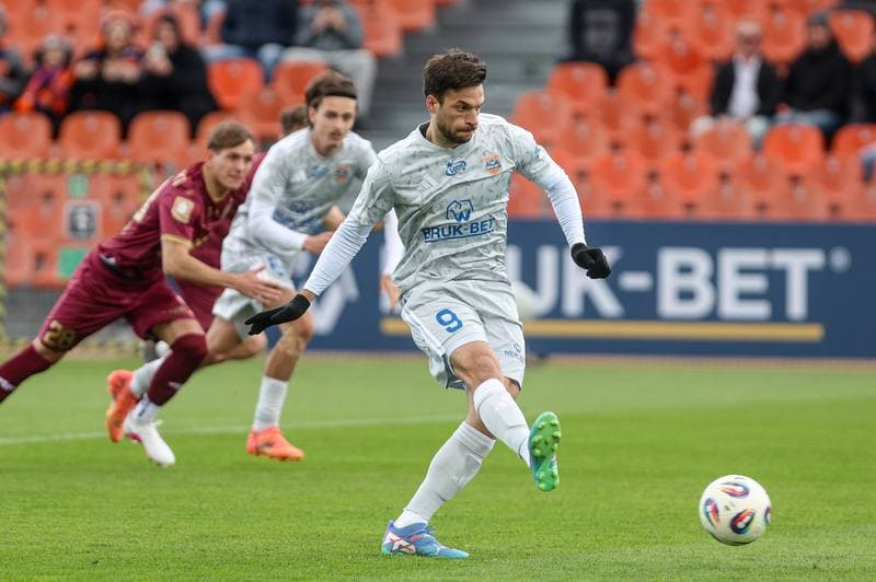 Football. PKO BP Ekstraklasa. Bruk-Bet Termalica Nieciecza - Piast Gliwice. 06.04.2026