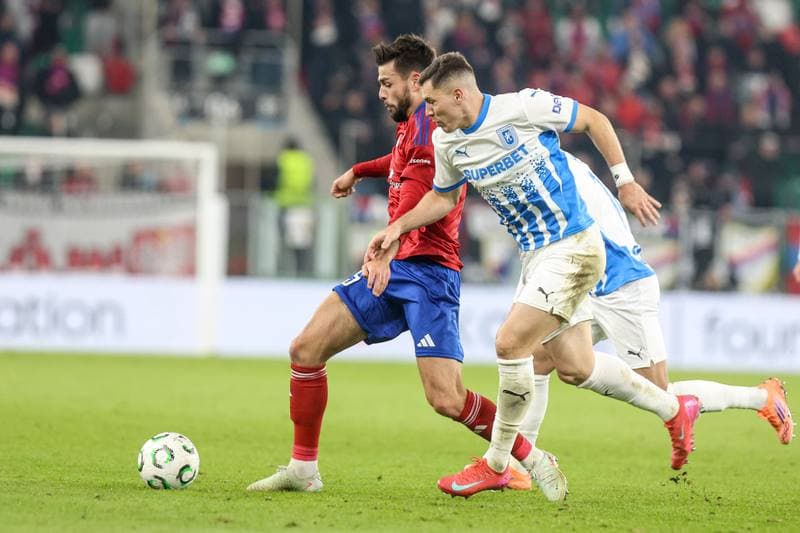 Football. UEFA Conference League. Rakow Czestochowa - Universitatea Craiova. 02.10.2025