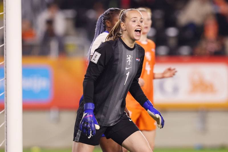 Football. FIFA Women's World Cup Qualifiers. Netherlands - France. 14.04.2026
