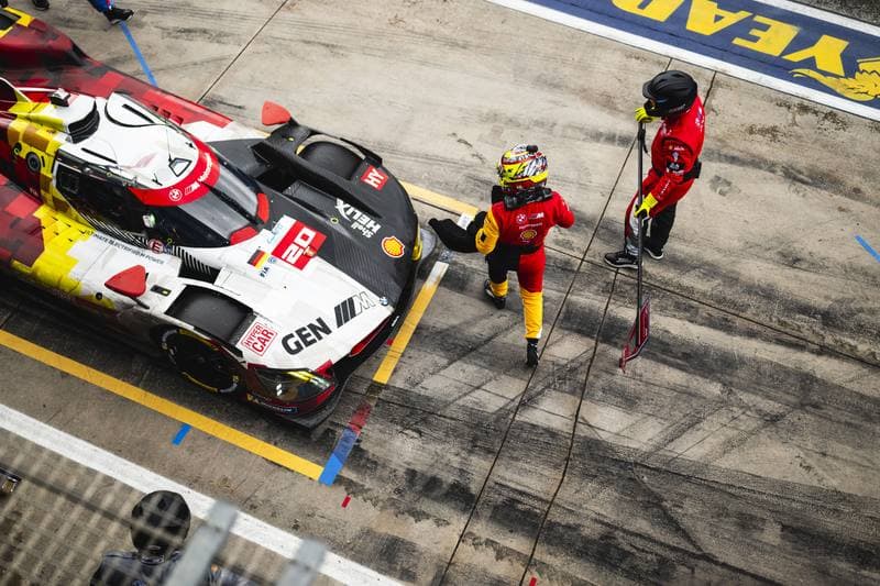 Motorsport. FIA WEC. Prologue. 13.04.2026