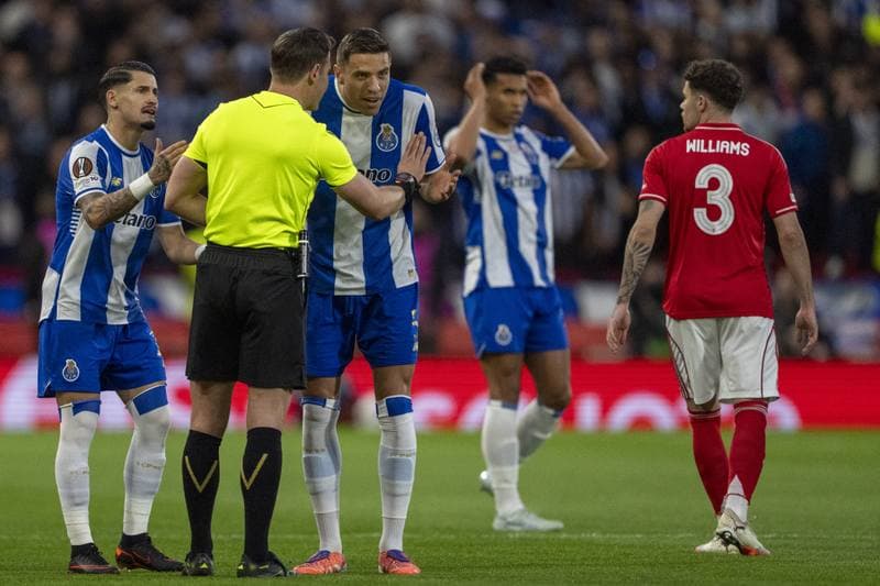 Football. UEFA Europa League. Nottingham Forest - Porto. 16.04.2026