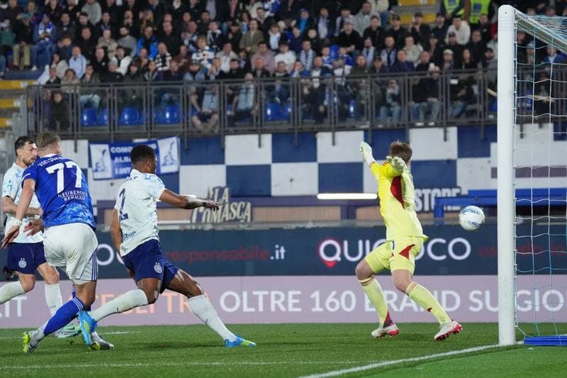 Football. Serie A. Como - Inter. 12.04.2026