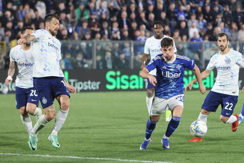 Football. Serie A. Como - Inter. 12.04.2026