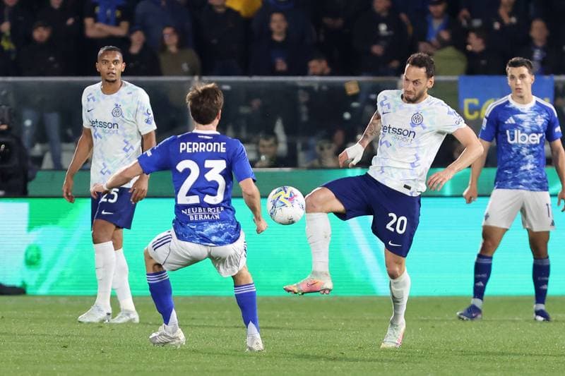 Football. Serie A. Como - Inter. 12.04.2026