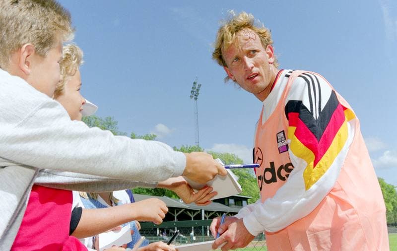 Football. Germany. Training. 17.06.1992