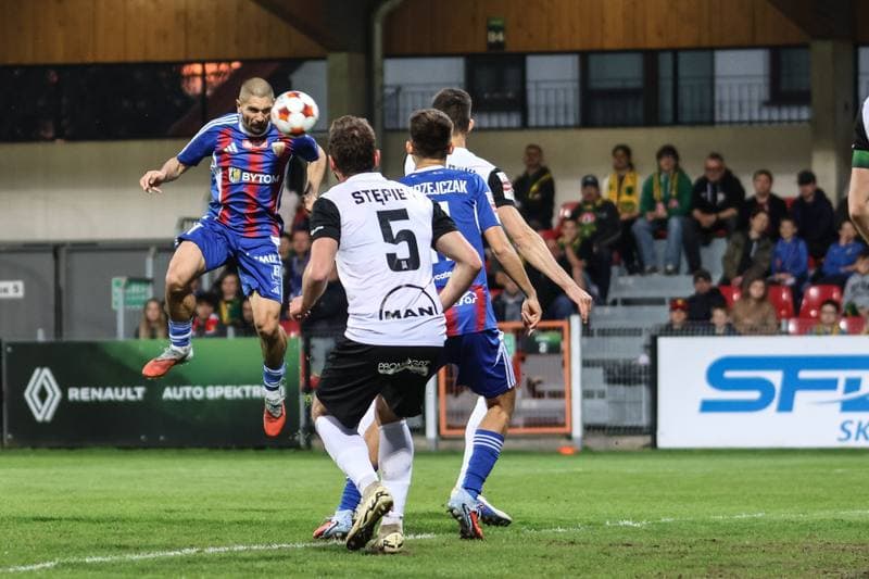 Football. Betclic I Liga. Puszcza Niepolomice - Polonia Bytom. 18.04.2026