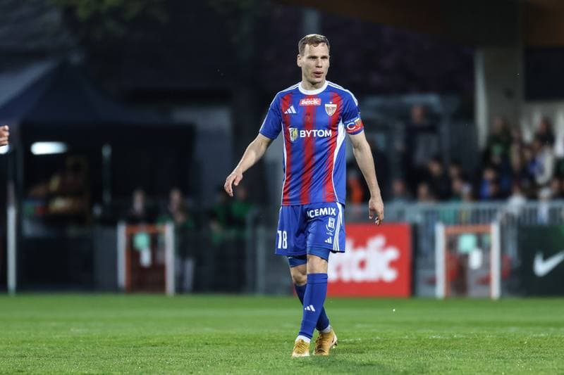 Football. Betclic I Liga. Puszcza Niepolomice - Polonia Bytom. 18.04.2026